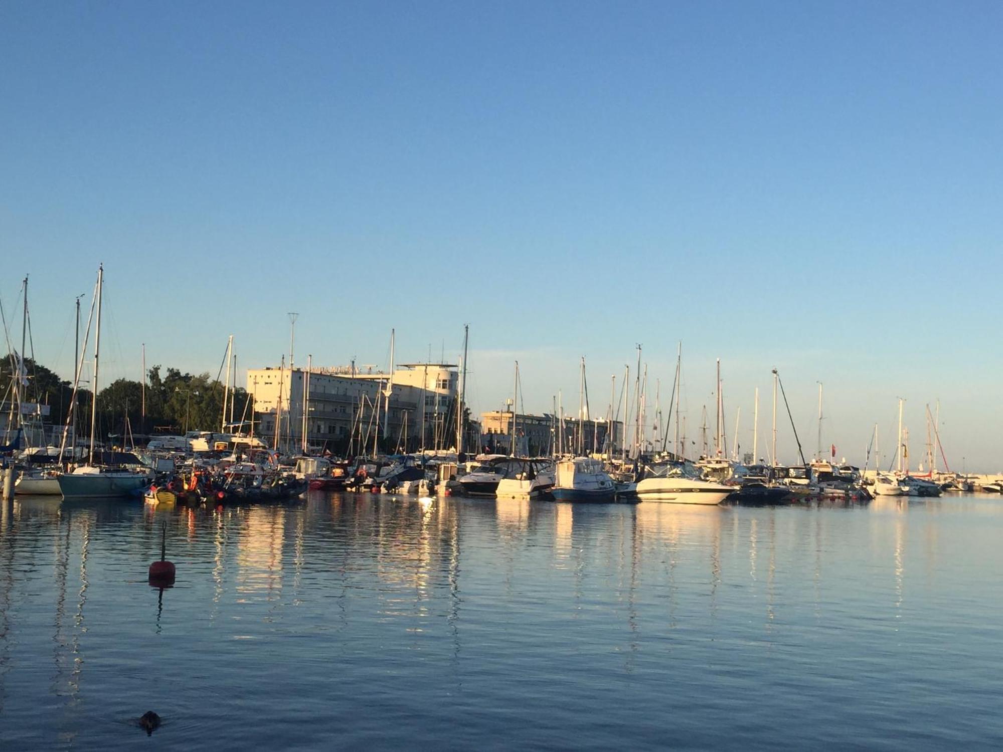 Apartament W Kamienicy Gdynia Szoba fotó